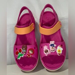 girl sandals in good condition.